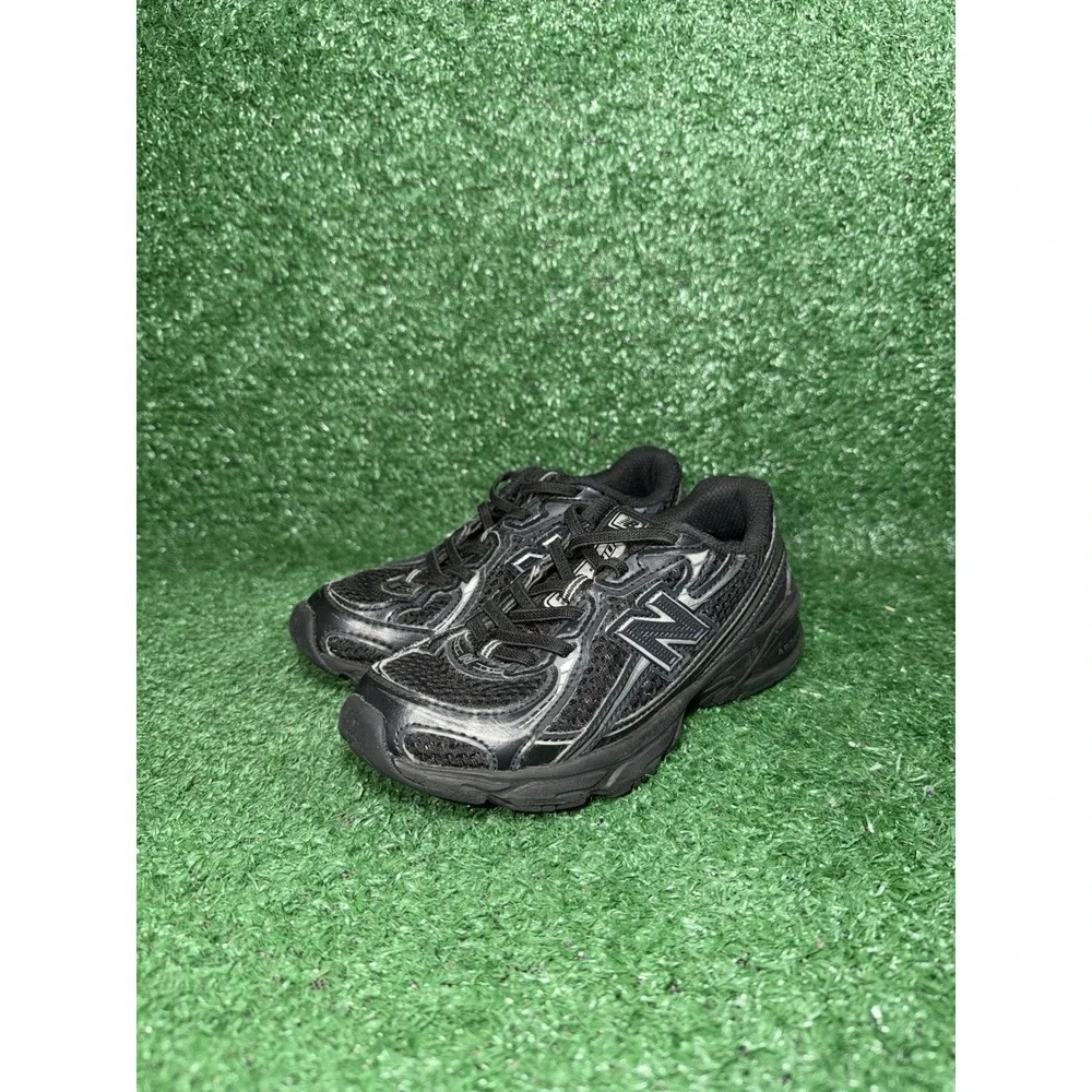 New Balance 740 Toddler Size 12C Black Walking Shoes Bungee Lace Comfort Sneaker